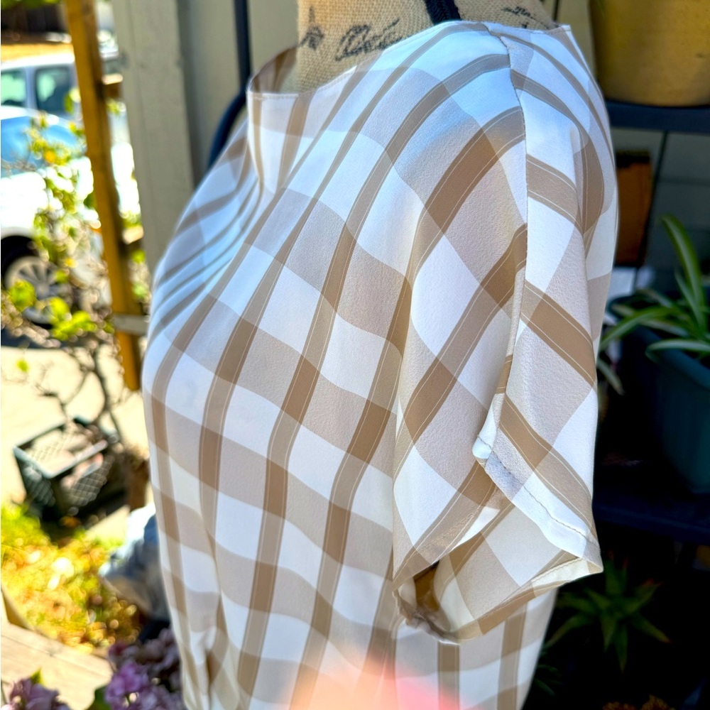 VINTAGE 80's Jonathan Martin Ivory/Tan Women's Top Blouse Size 9/10